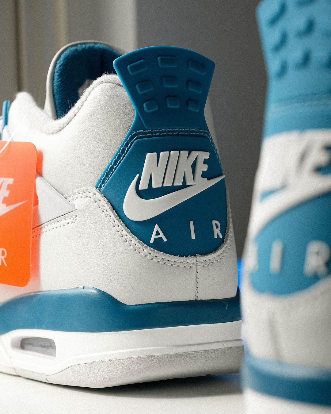 Air Jordan 4 Retro Military Blue